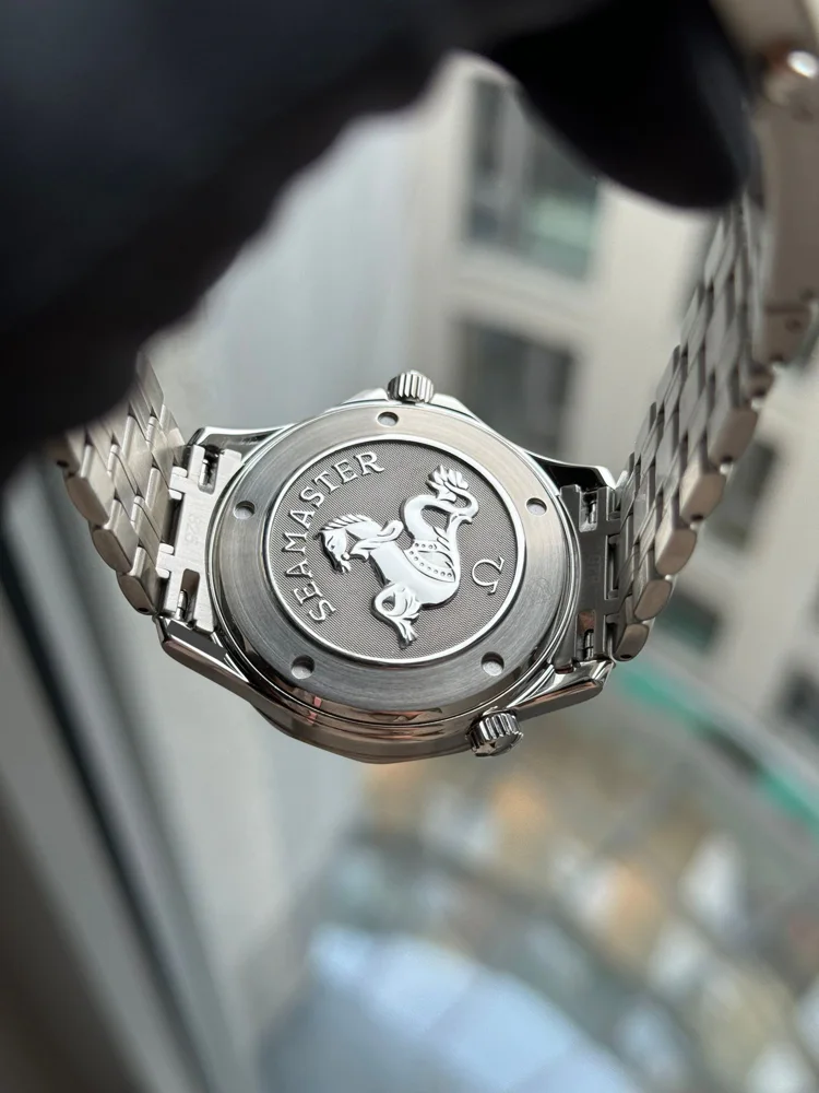 Omega Seamaster Diver 300 M Box and papers 2011